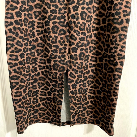 H&M Leopard Pencil Skirt - Picture 3 of 4